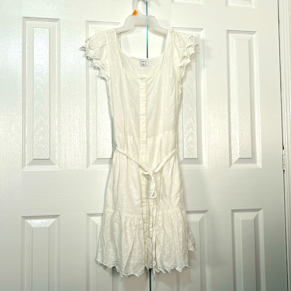 White embroidered  casual dress